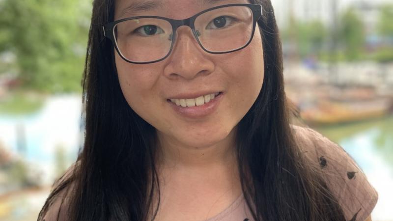 Xiao Min vertelt over haar leven met TOS Portretfoto van Xiao Min