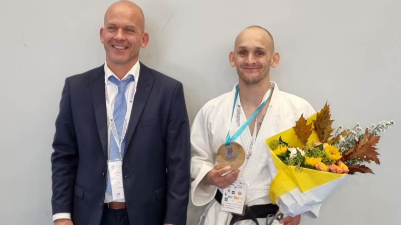 Albert en zijn coach Wietse Albert en zijn coach Wietse