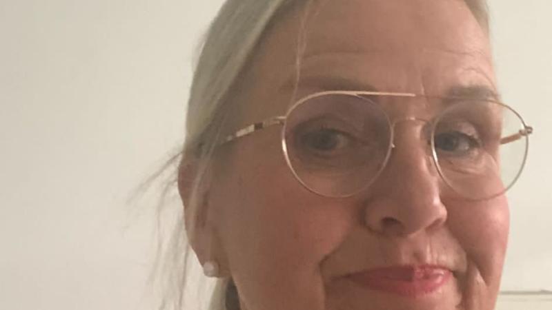 Aaltje Bron heeft oorsuizen Aaltje Bron heeft oorsuizen