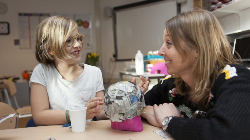 Onderwijs voor slechthorende of dove leerlingen Onderwijs voor slechthorende of dove leerlingen
