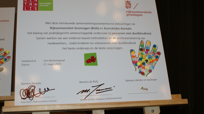 Ondertekening samenwerking RUG en Kentalis Ondertekening samenwerking RUG en Kentalis