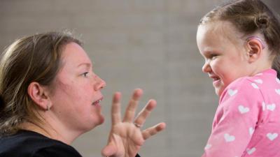 Tips voor ouders slechthorend of doof kind Tips voor ouders slechthorend of doof kind